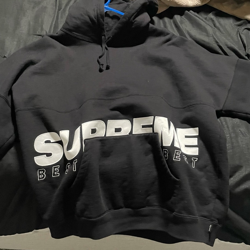 Supreme hoodie size L (best of the best)